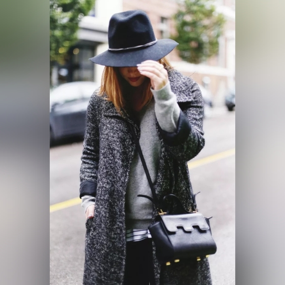 Babaton Gray Light Weight Coat Fabric made in Italy - Picture 7 of 14